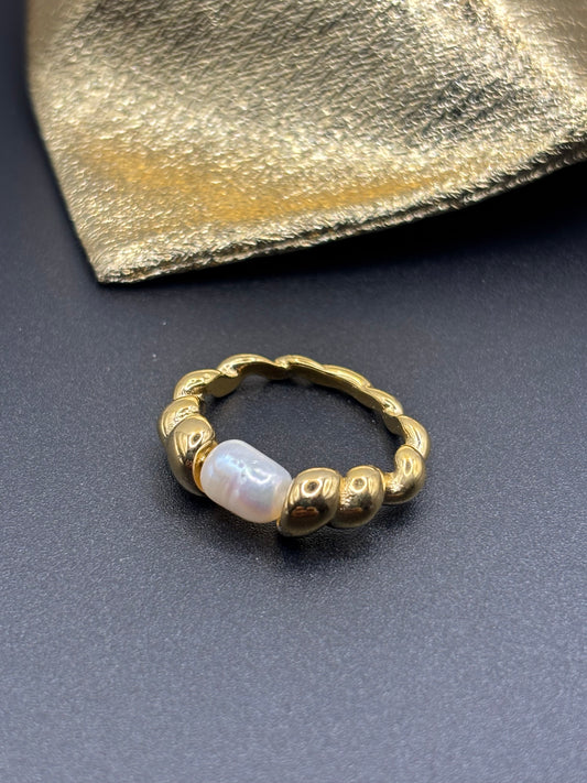 Pearl Ring